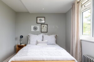 Immaculate Home In Prime Location With Direct Access To The Railway Walk
