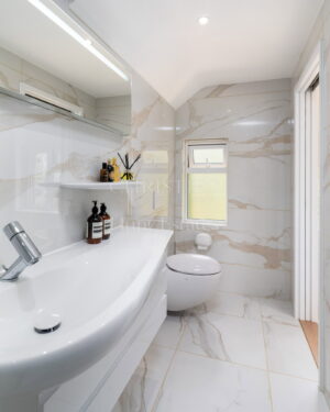 Immaculate Home In Prime Location With Direct Access To The Railway Walk