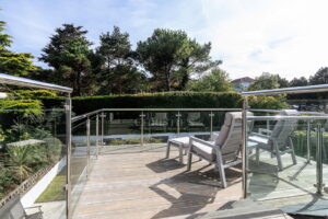 Immaculate Home In Prime Location With Direct Access To The Railway Walk