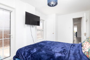 Detached One Bedroom Town Cottage With Garden