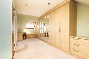 Two Bedroom, Two Bathroom Terraced House with Garage and Garden