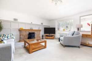 Three-Bedroom Granite Home with Garage & Garden – Rural St Helier