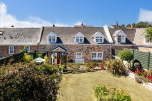 Three-Bedroom Granite Home with Garage & Garden – Rural St Helier