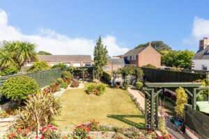 Three-Bedroom Granite Home with Garage & Garden – Rural St Helier