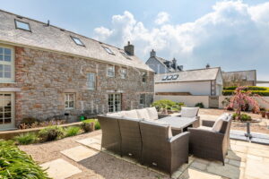 Traditional Granite Home with Separate Unit in Rural Parish