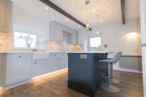Detached family home with swimming pool