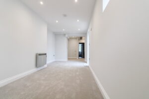 Detached family home with swimming pool
