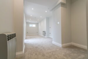 Detached family home with swimming pool