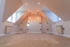 Detached family home with swimming pool