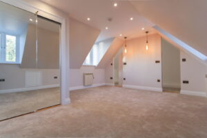 Detached family home with swimming pool