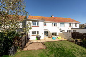 Five Bedroom, Semi Detached House With South Facing Garden, Just 150m From The Beach