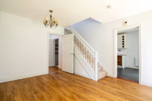Three Bedroom, Two Bathroom Granite Cottage In A Delightful Hamlet Setting