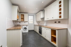 Three Bedroom, Two Bathroom Granite Cottage In A Delightful Hamlet Setting