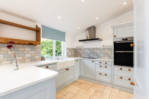 Terraced 3 bedroom, two bathroom Victorian cottage with parking in Gorey Village