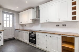 Three Bedroom, Two Bathroom Granite Cottage In A Delightful Hamlet Setting