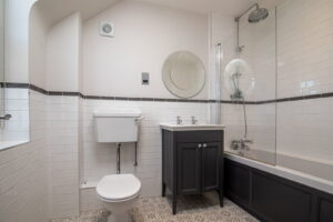 Three Bedroom, Two Bathroom Granite Cottage In A Delightful Hamlet Setting
