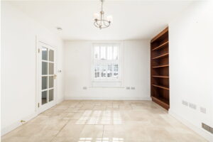 Terraced 3 bedroom, two bathroom Victorian cottage with parking in Gorey Village
