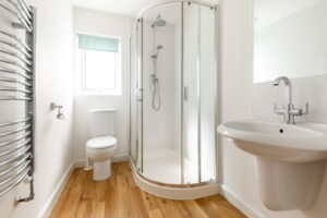 Five Bedroom, Semi Detached House With South Facing Garden, Just 150m From The Beach