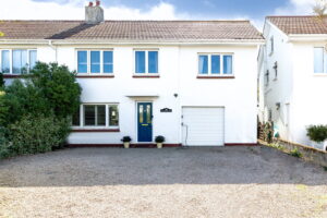 Five Bedroom, Semi Detached House With South Facing Garden, Just 150m From The Beach