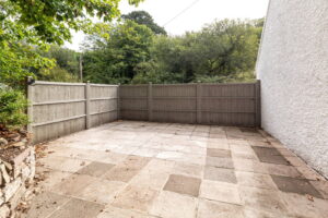 One Bedroom Detached Bungalow With Paved Garden And 3 Parking Spaces
