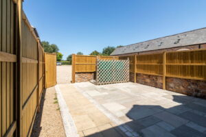 Three Bedroom, Two Bathroom Granite Cottage In A Delightful Hamlet Setting
