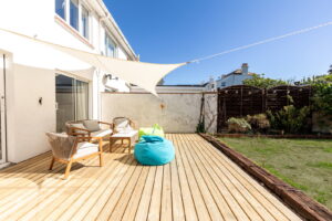 Five Bedroom, Semi Detached House With South Facing Garden, Just 150m From The Beach