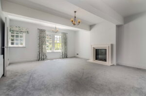 Three Bedroom, Two Bathroom Granite Cottage In A Delightful Hamlet Setting