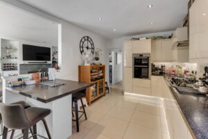 Versatile Detached Bungalow Home with Two Bedroom Annexe