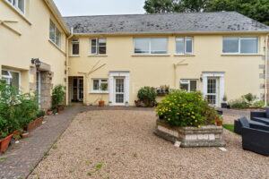 Two-Bedroom Terraced Cottage in a Rural St Lawrence Location