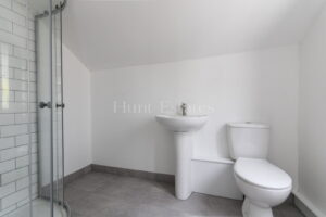 Newly Renovated Two-Bedroom Cottage With Private Outdoor Space