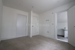 Newly Renovated Two-Bedroom Cottage With Private Outdoor Space