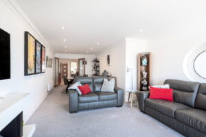 Luxury Two-Bedroom Apartment with Private Beach Access&nbsp;