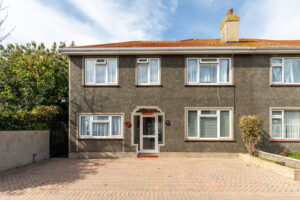 Five-Bedroom Family Home with Large West Facing Garden