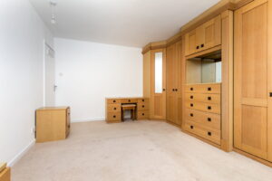 Five-Bedroom Family Home with Large West Facing Garden