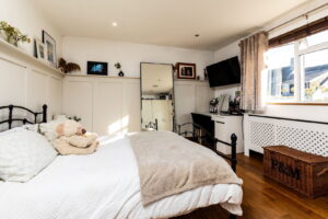 Spacious detached four bedroom, two bathroom bungalow in a quiet St Lawrence setting