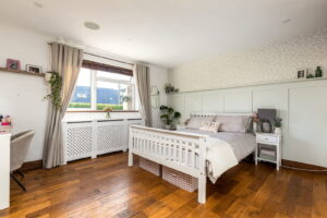Spacious detached four bedroom, two bathroom bungalow in a quiet St Lawrence setting