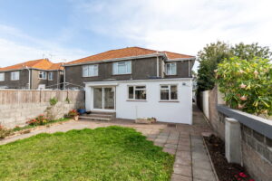 Five-Bedroom Family Home with Large West Facing Garden