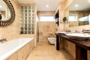 Spacious detached four bedroom, two bathroom bungalow in a quiet St Lawrence setting