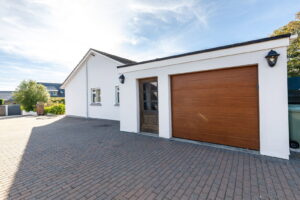 Spacious detached four bedroom, two bathroom bungalow in a quiet St Lawrence setting
