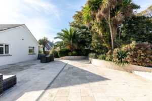 Spacious detached four bedroom, two bathroom bungalow in a quiet St Lawrence setting
