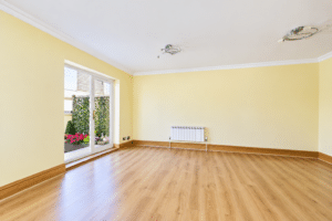 Four Bedroom Town House with Private Beach Access