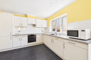 Four Bedroom Town House with Private Beach Access