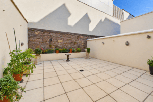 Four Bedroom Town House with Private Beach Access