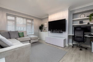 Modern Two-Bedroom First Floor Apartment