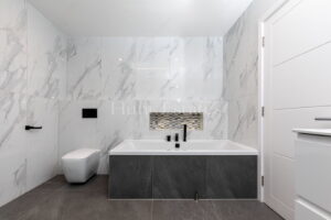 Non-Qualified - Newly Renovated Bungalow