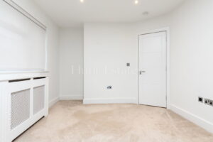 Non-Qualified - Newly Renovated Bungalow