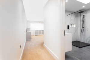 Non-Qualified - Newly Renovated Bungalow