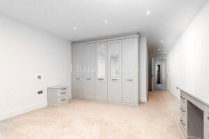 Non-Qualified - Newly Renovated Bungalow