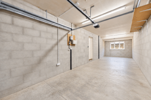 Four Bedroom Town House with Private Beach Access